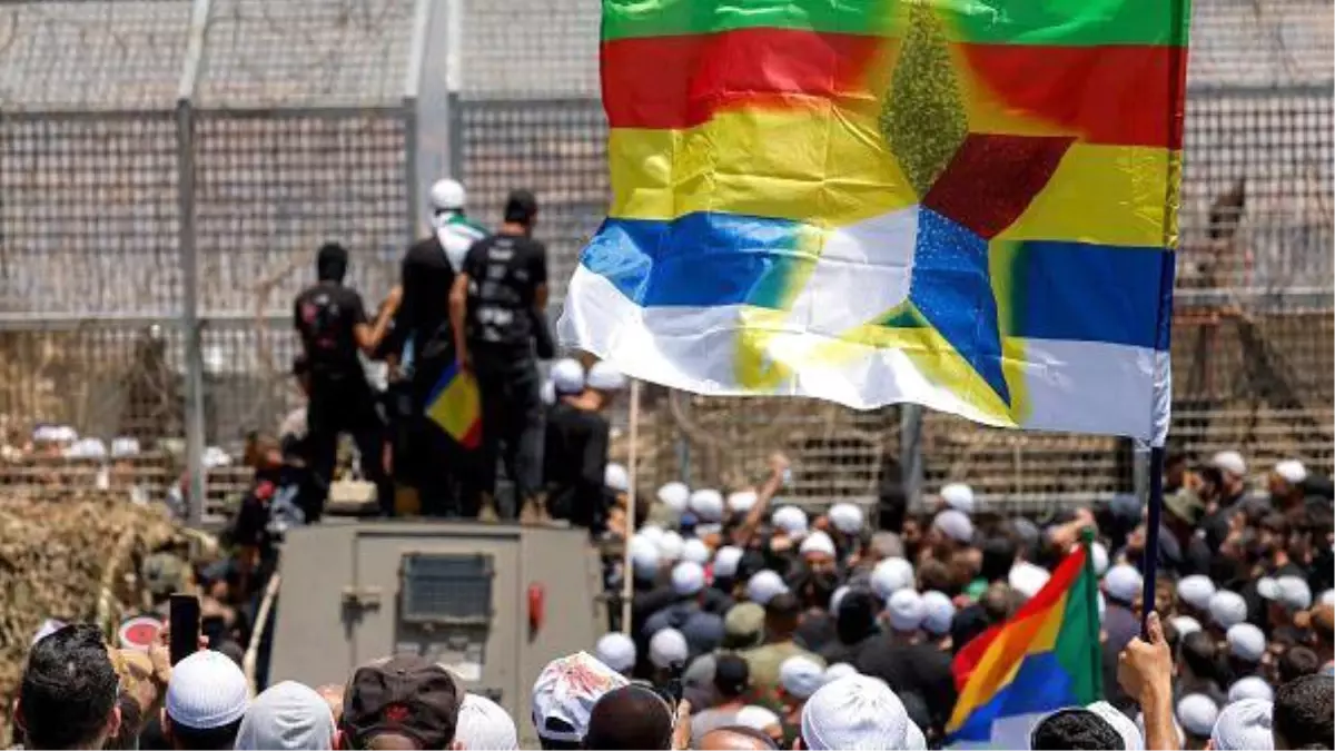 İsrail'in Dürzilere destek için Suriye'yi bombalamasının arka planında ne var?