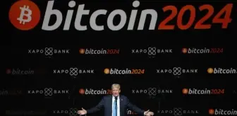 Kripto dünyası için tarihi an: Trump kripto para yasasını imzaladı