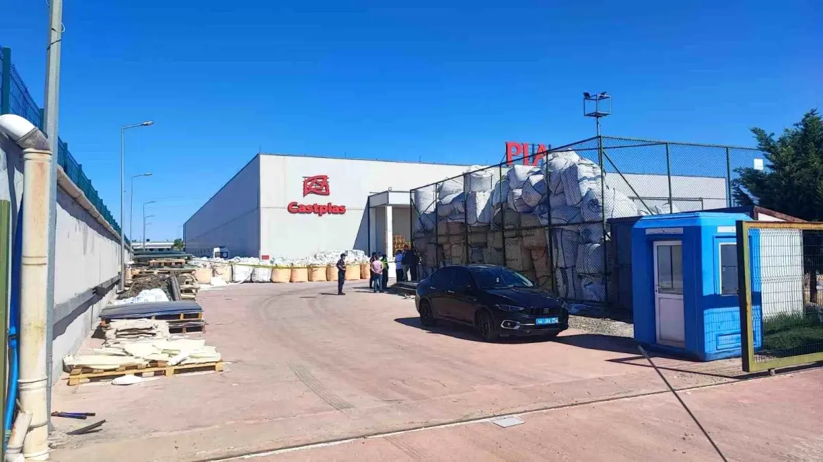 Malatya'da Ahşap Tabela Fabrikasında Patlama!