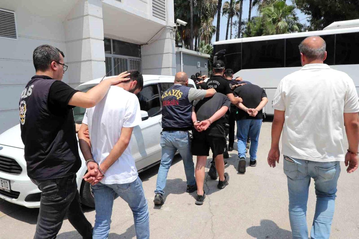Mersin'de Restoran Kavgasında 10 Şüpheli Tutuklandı