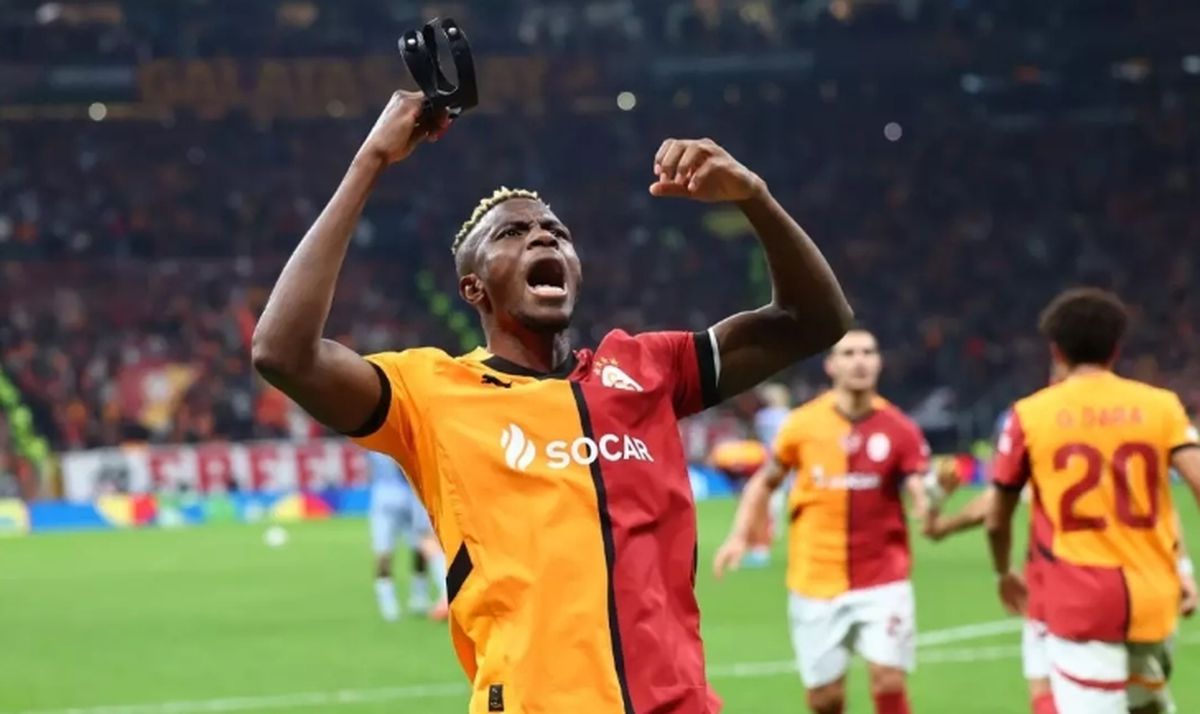 Osimhen İstanbul'a ne zaman, saat kaçta gelecek?