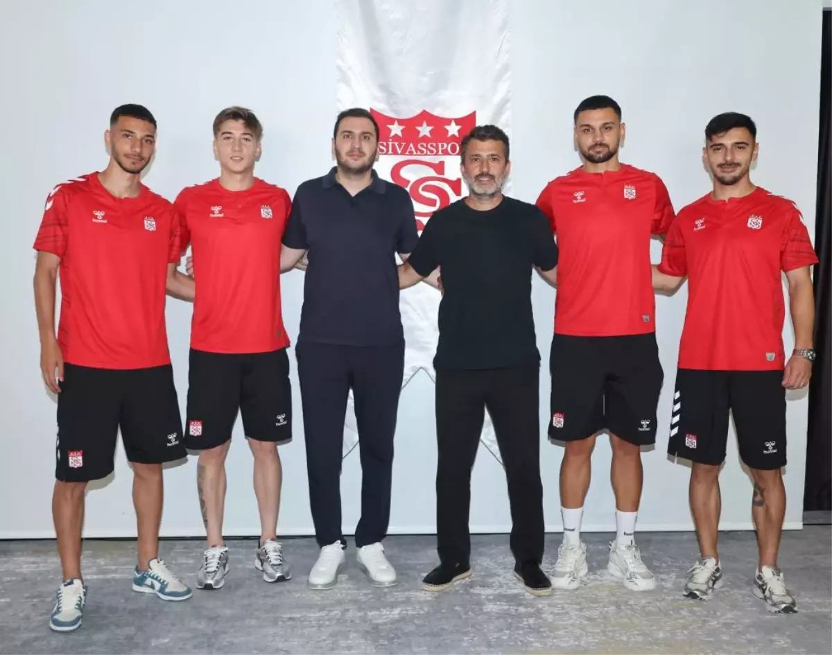 Sivasspor, Yeni Sezon İçin Dört Transfer Gerçekleştirdi