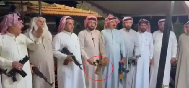 Suriye'de çatışmalar yeniden başladı! Arap aşiretler silahlanarak Süveyda'ya doğru yol çıktı