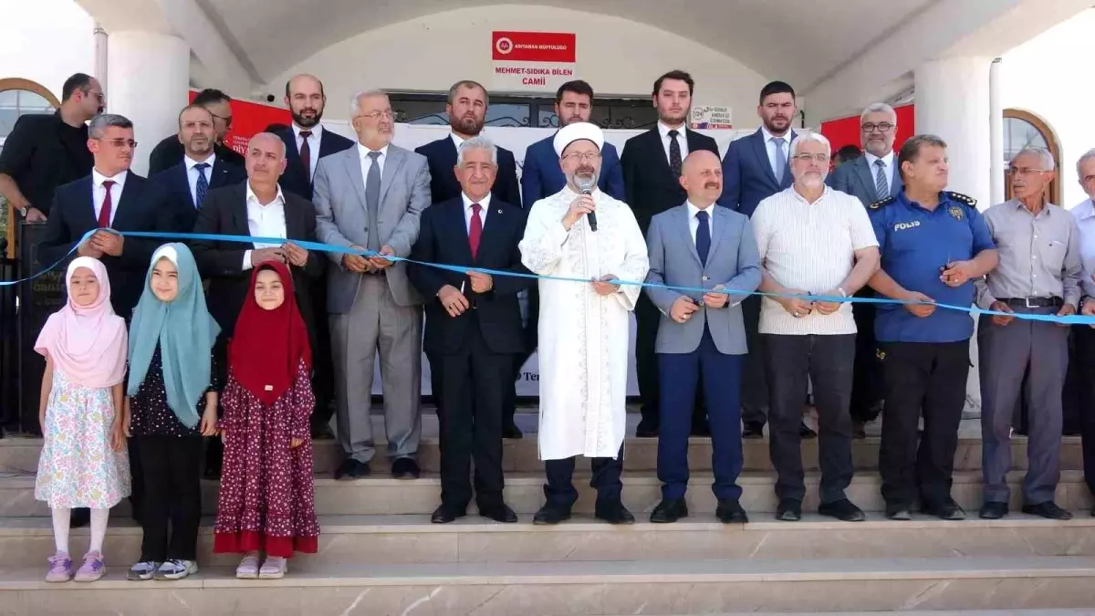 Diyanet İşleri Başkanı Erbaş, Adıyaman'da Yeniden Yapılan Camileri Açtı