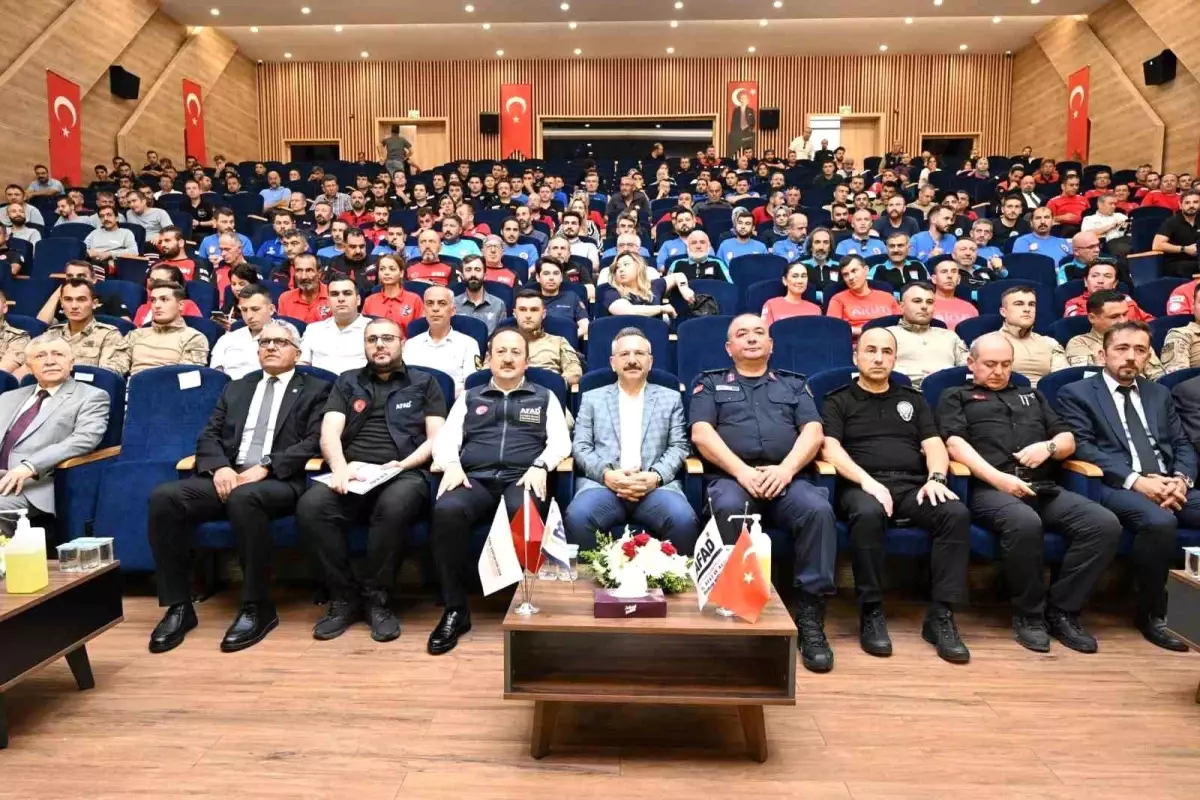 Eskişehir'de Arama Kurtarma Ekipleri İçin Sertifika Töreni Düzenlendi