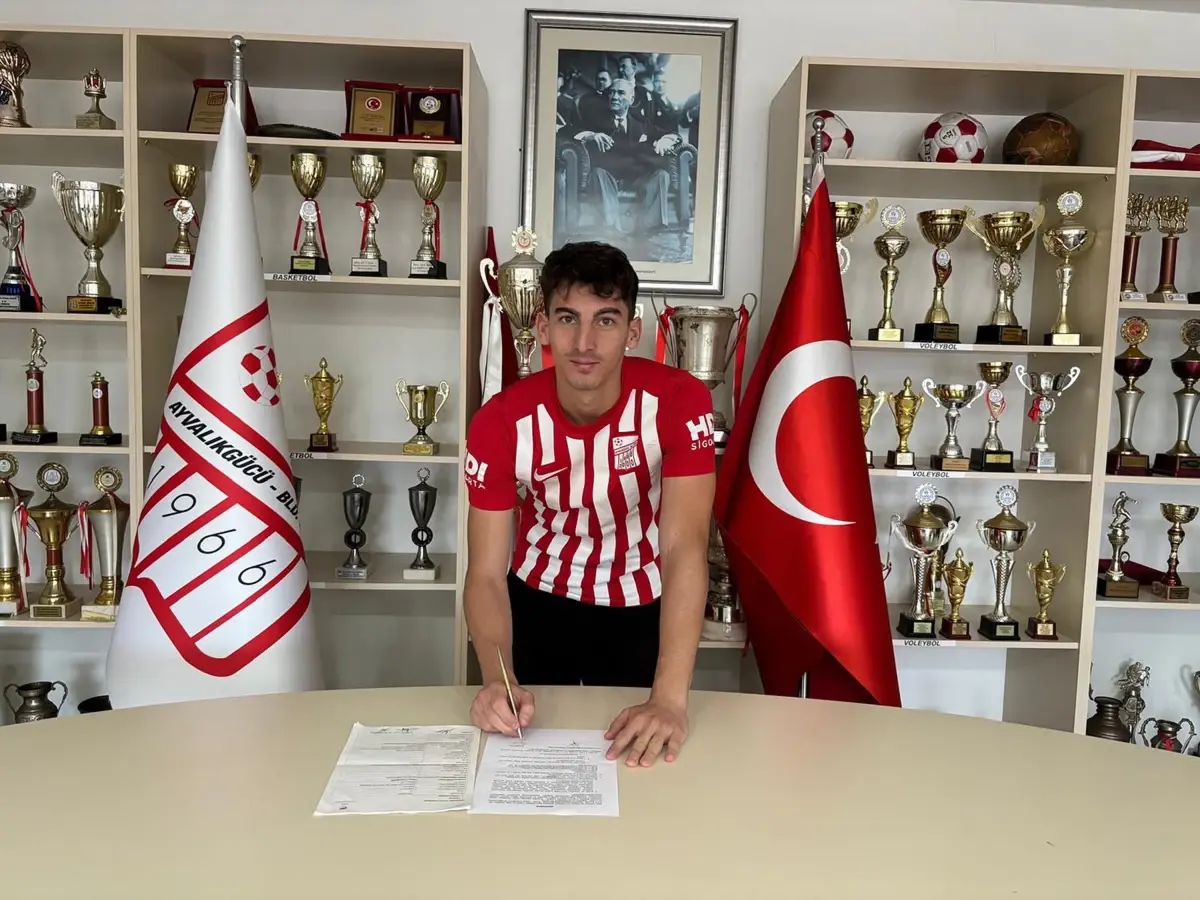 Ayvalıkgücü Belediyespor, Yavuz Selim Taşer ile 2 Yıllık Anlaşma Sağladı