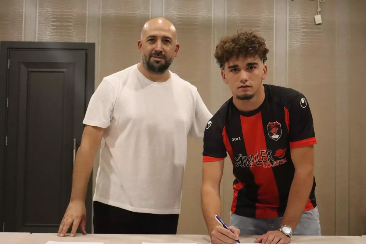 Denizli İdmanyurdu Dış Transferde İki Yeni İsimle Anlaştı