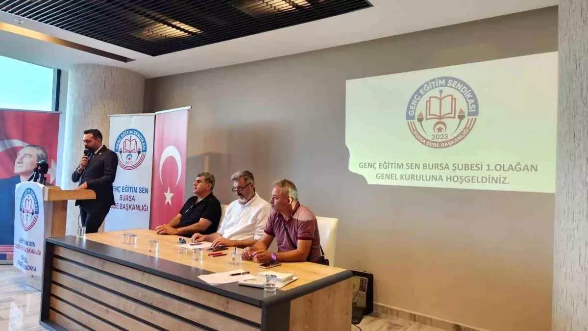 Genç Eğitim Sendikası Bursa Şubesi Açılış Töreniyle Hizmete Girdi