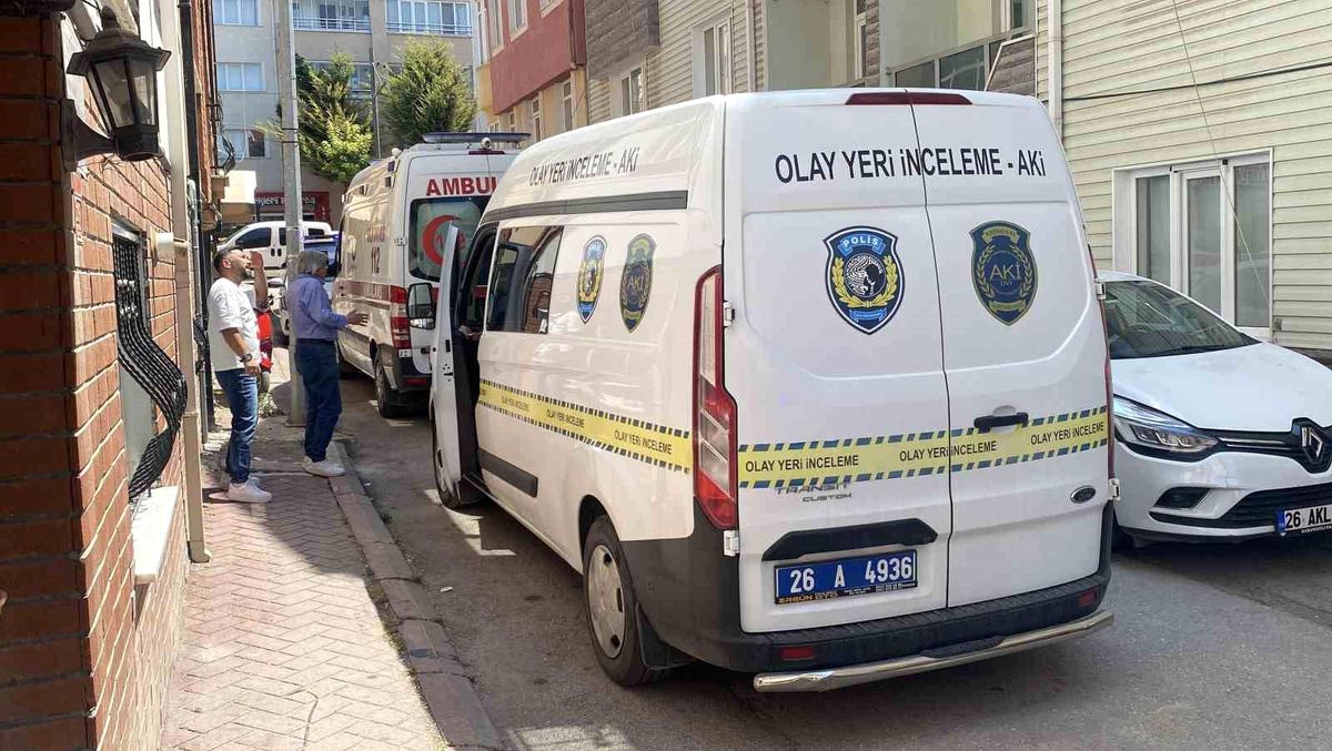 Eskişehir'de 56 Yaşındaki Adam Evinde Ölü Bulundu