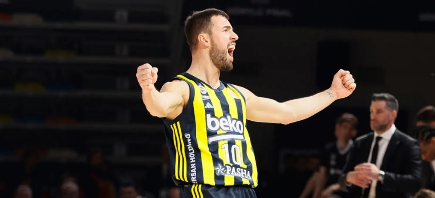 Fenerbahçe Beko, Kaptan Melih Mahmutoğlu ile 1 Yıl Daha Anlaştı