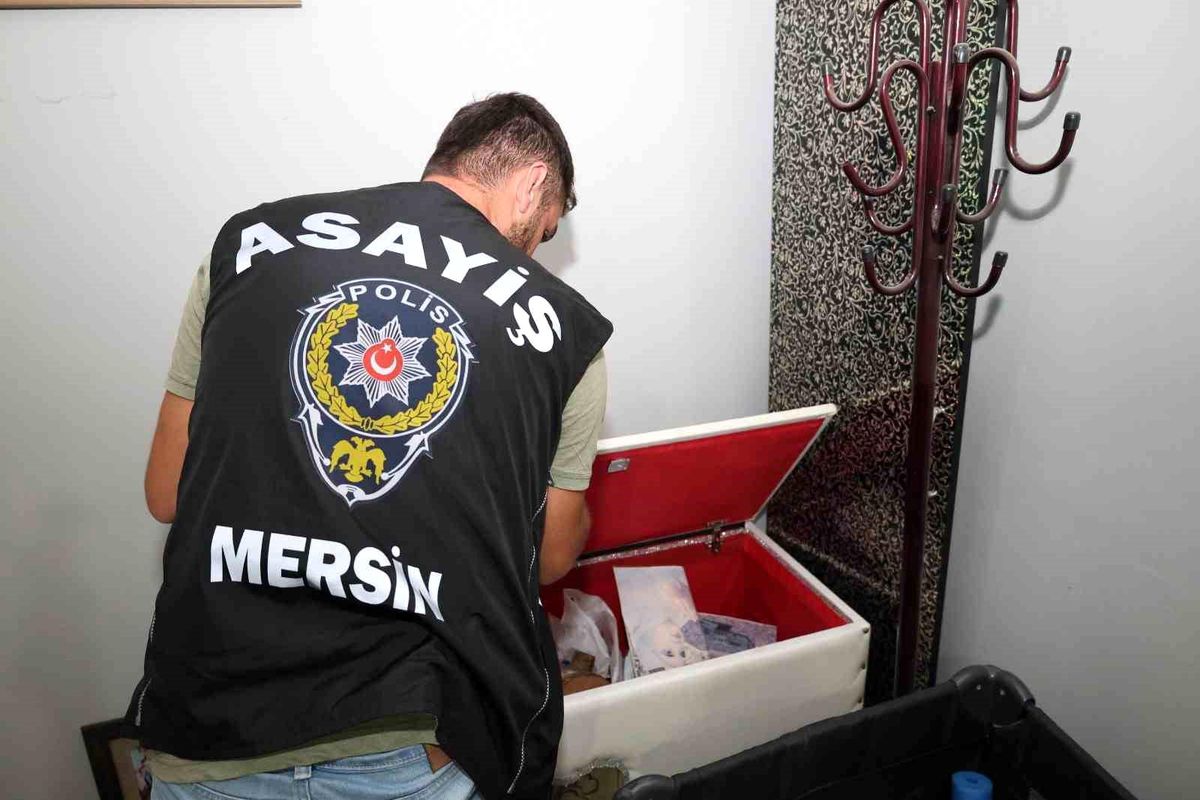 Mersin'de Geniş Çaplı Aranan Şahıslar Operasyonu: 81 Gözaltı