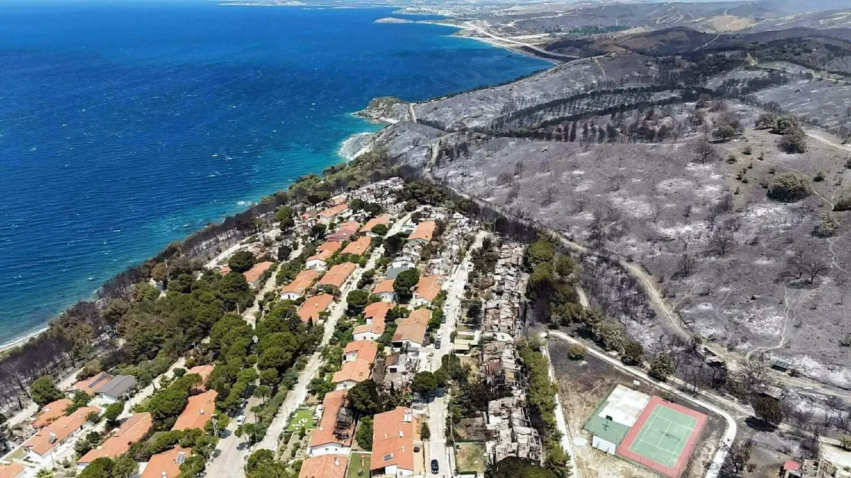 İzmir'deki Yangınlar Sonrası Erozyon Tehlikesi Uyarısı