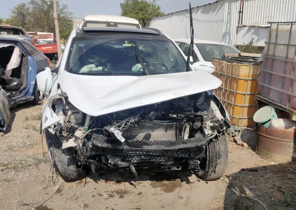 Edirne'de Trafik Kazası: Bir Sürücü Ağır Yaralandı
