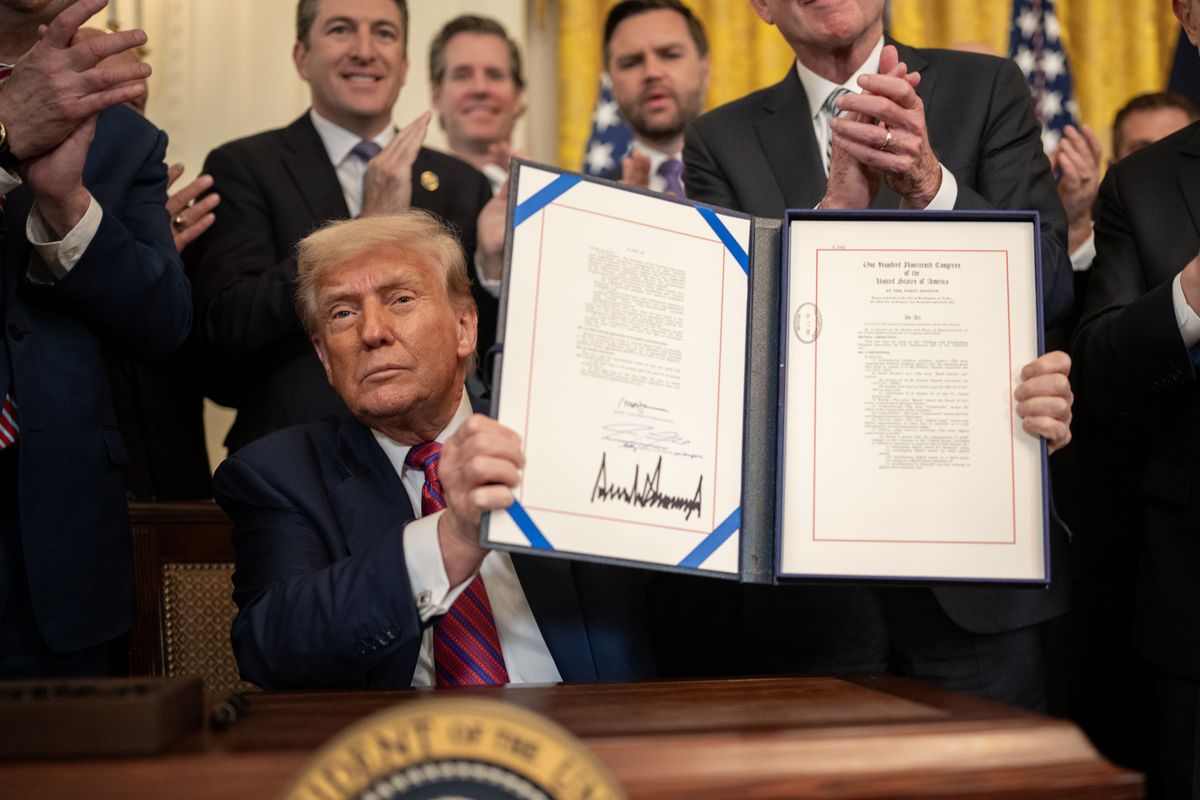 Trump, Dolar Destekli Sabitcoinler İçin 'GENIUS' Tasarısını İmzaladı