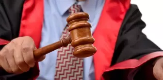 Yargıtay, eşine 'çok yiyorsun' diyen adam ile sürekli misafir çağıran kadını eşit kusurlu buldu
