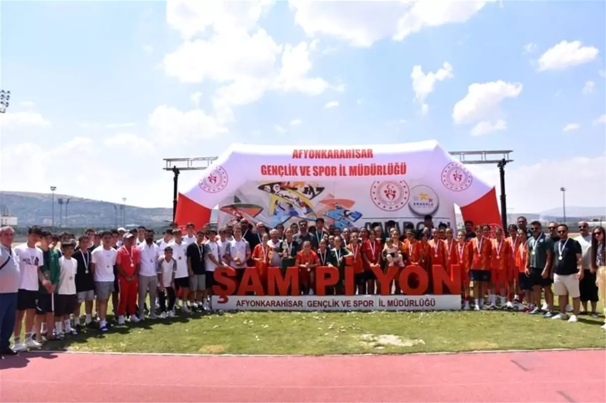 Anadolu Yıldızlar Ligi Futbol Türkiye Birinciliği Sona Erdi