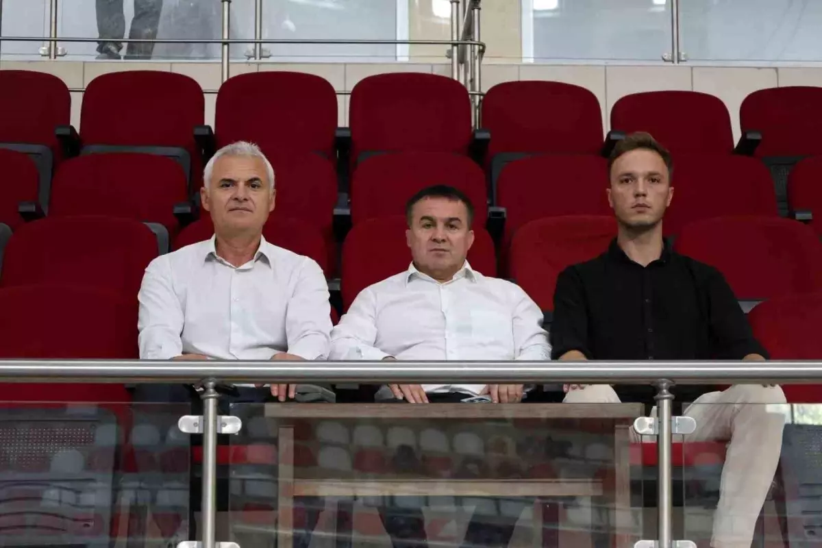 Anadolu Yıldızlar Ligi Badminton Müsabakaları Bilecik'te Başladı