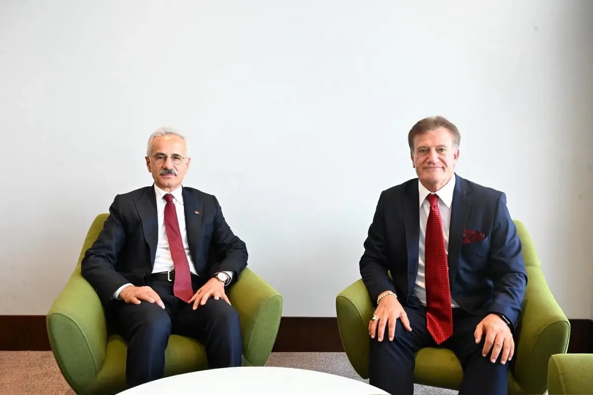 Ulaştırma Bakanı Uraloğlu: KKTC'de ulaşıma değer katan projeleri hayata geçiriyoruz