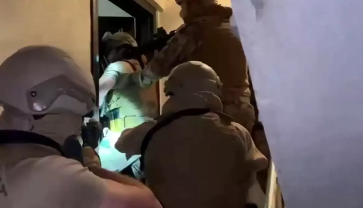 İstanbul'da Molotofkokteyli Saldırısına 6 Gözaltı