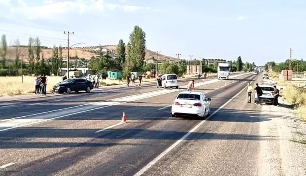 Malatya'da Trafik Kazası: 2 Yaralı