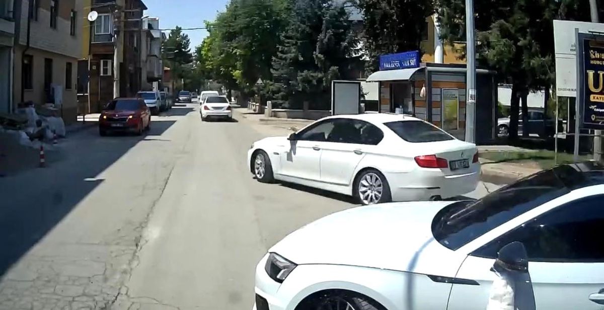 Eskişehir'de Düğün Konvoyu İçin Trafiği Kesme Olayı