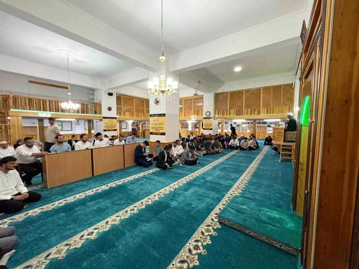 Erzincan'da Kur'an-ı Kerim Yarışması Düzenlendi