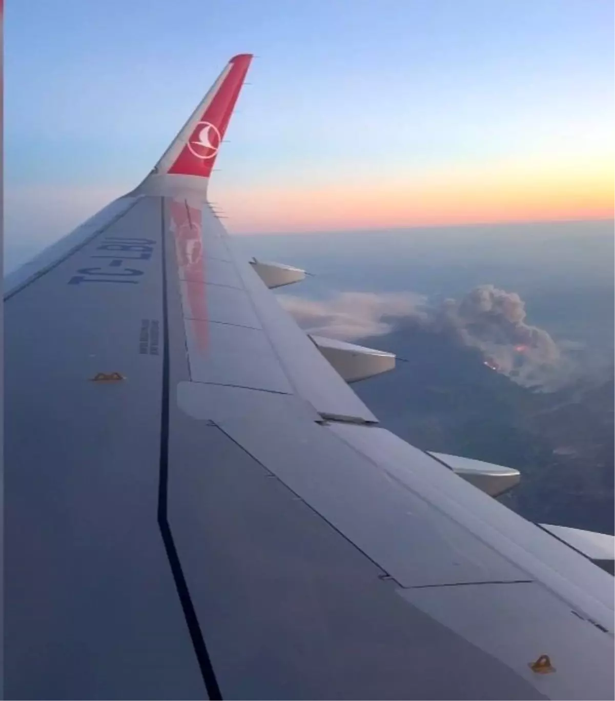 Sakarya'daki Orman Yangını Havadan Görüntülendi