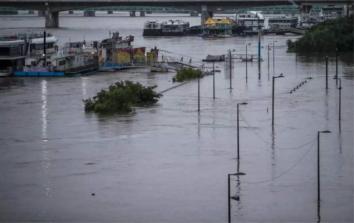 Güney Kore'de sel felaketi: 14 kişi hayatını kaybetti