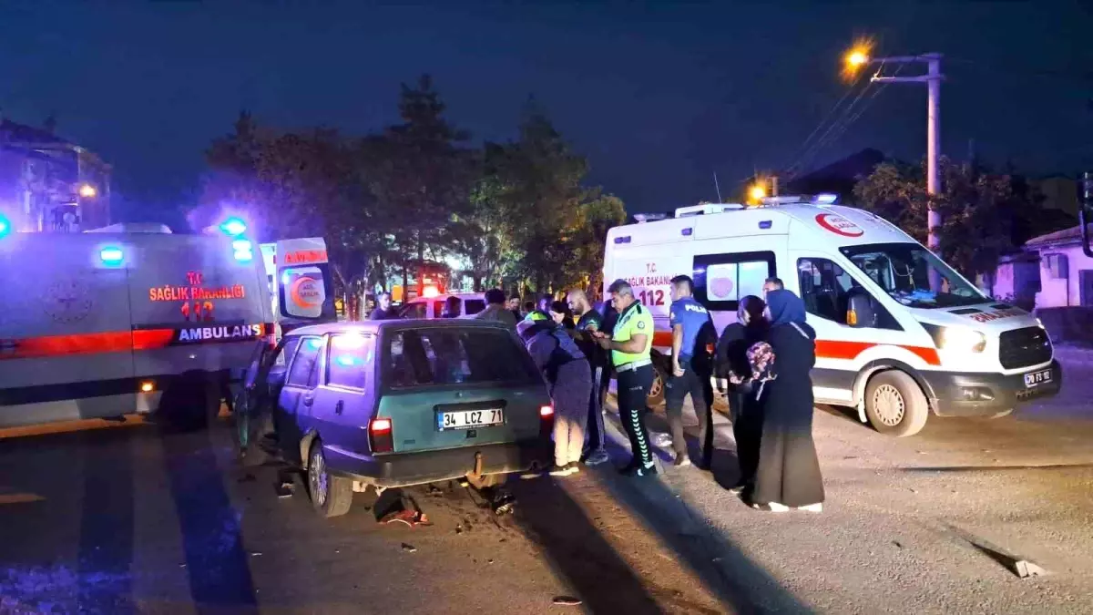 Karaman'da Motosiklet Kazası: Anne ve Oğul Yaralandı