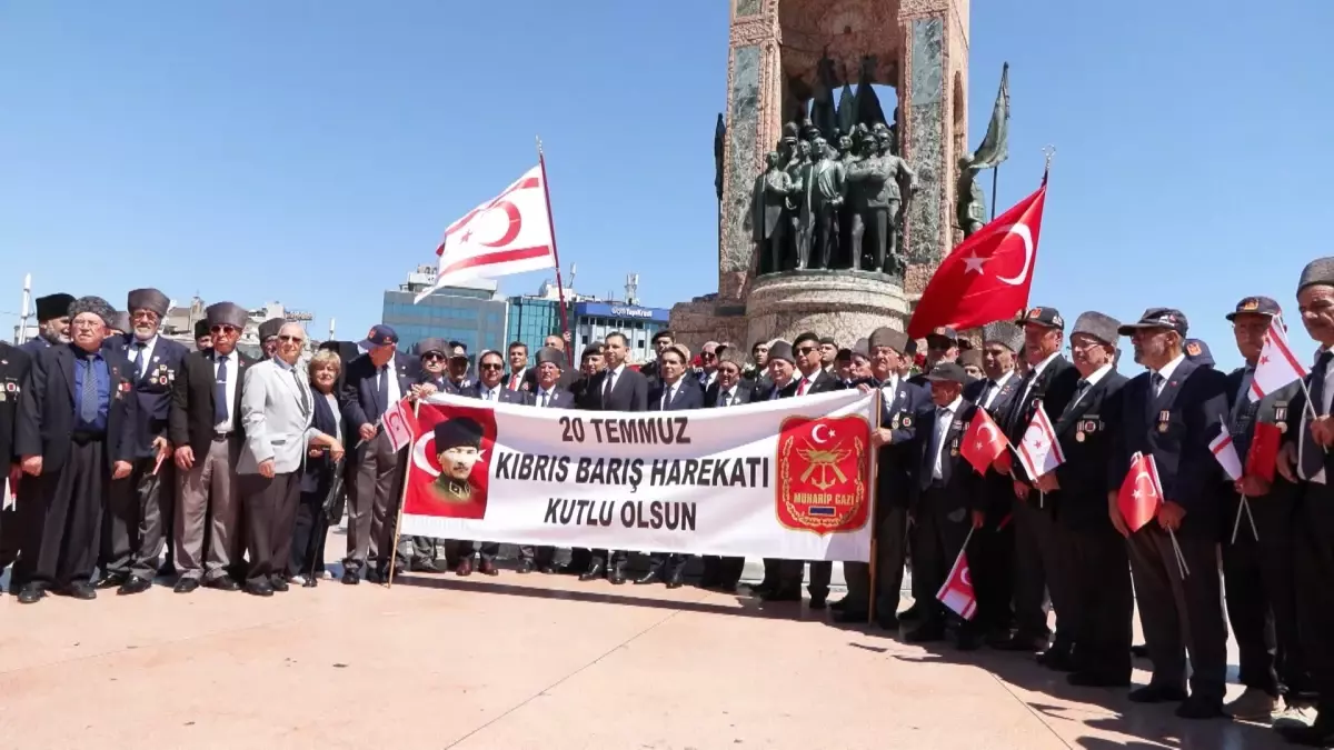Kıbrıs Barış Harekatı'nın 51. yıl dönümü Taksim'de kutlandı