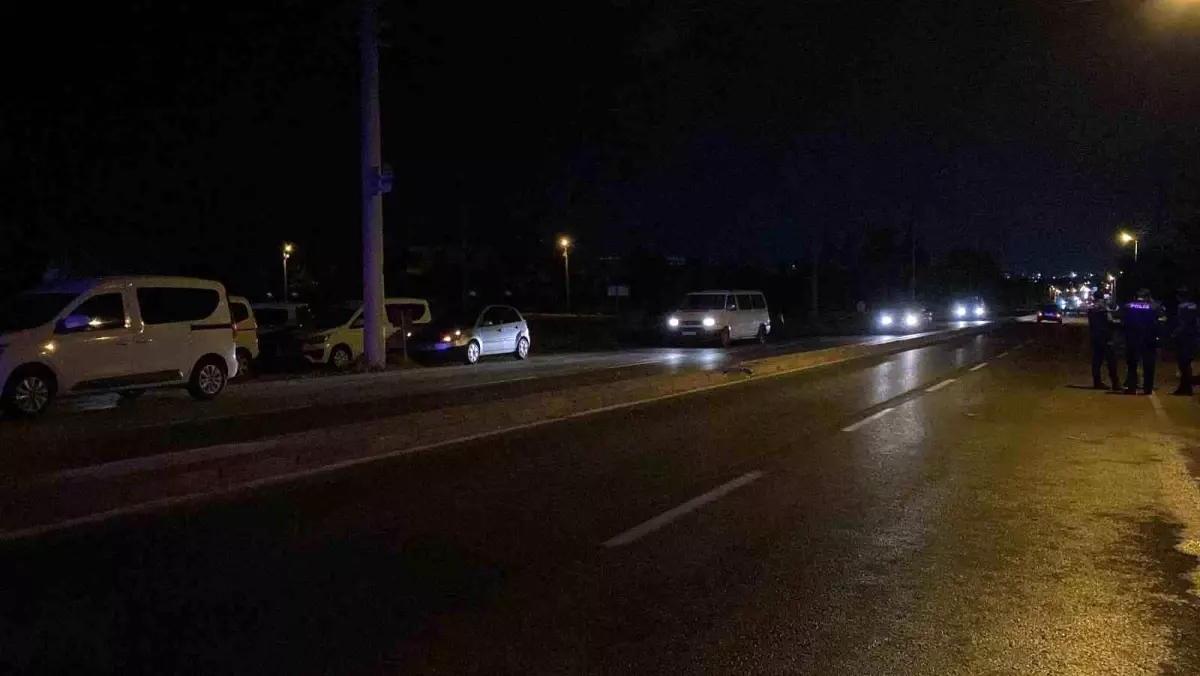 Konya'da Kadına Otomobil Çarptı, Sürücü Kaçtı