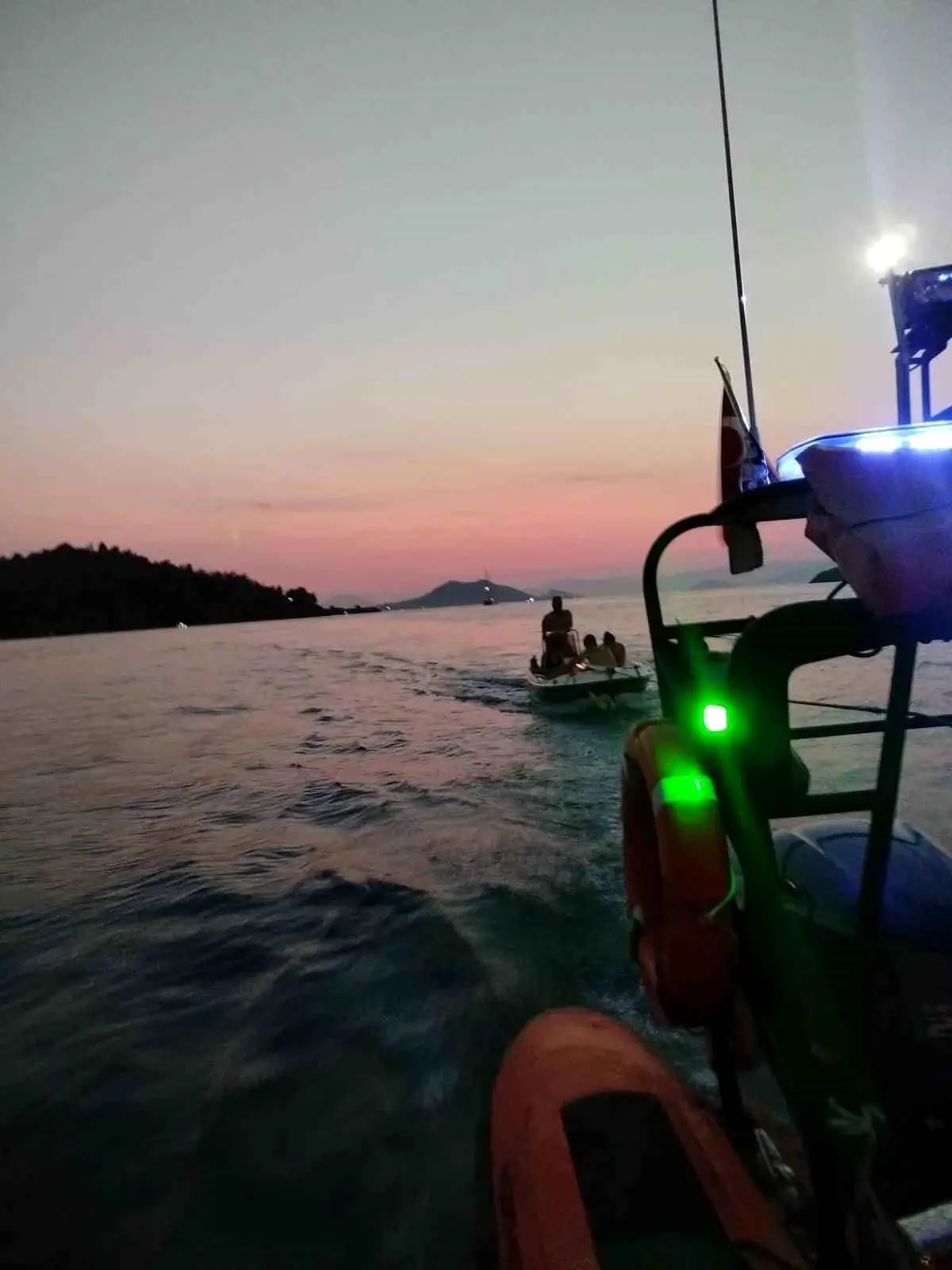 Fethiye'de Makine Arızası Yapan Tekne Kurtarıldı