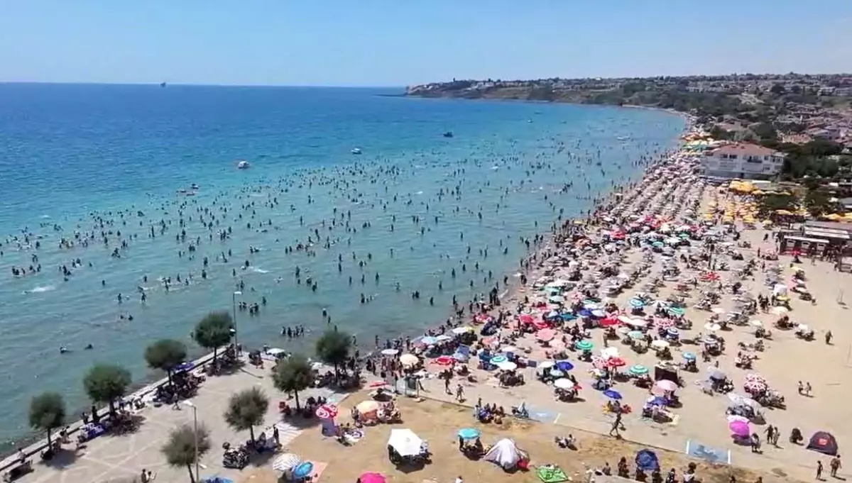 Silivri Kumluk Plajı'nda Afrika Sıcak Hava Dalgası Yoğunluğu