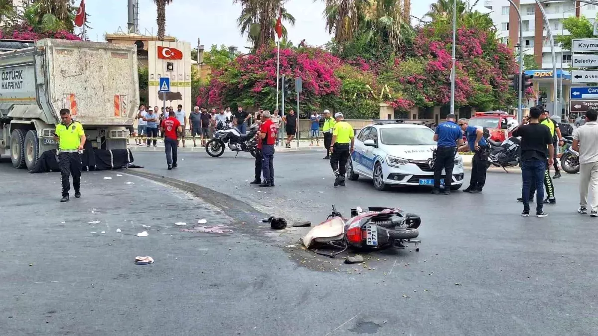 Mersin'de Trafik Kazası: 1 Ölü, 1 Ağır Yaralı