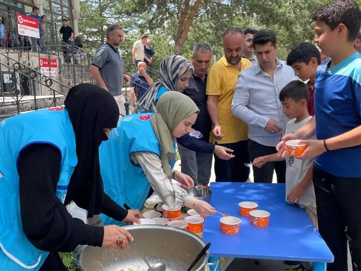 TDV Erzurum Kadın Kolları'ndan Anlamlı Aşure Programı