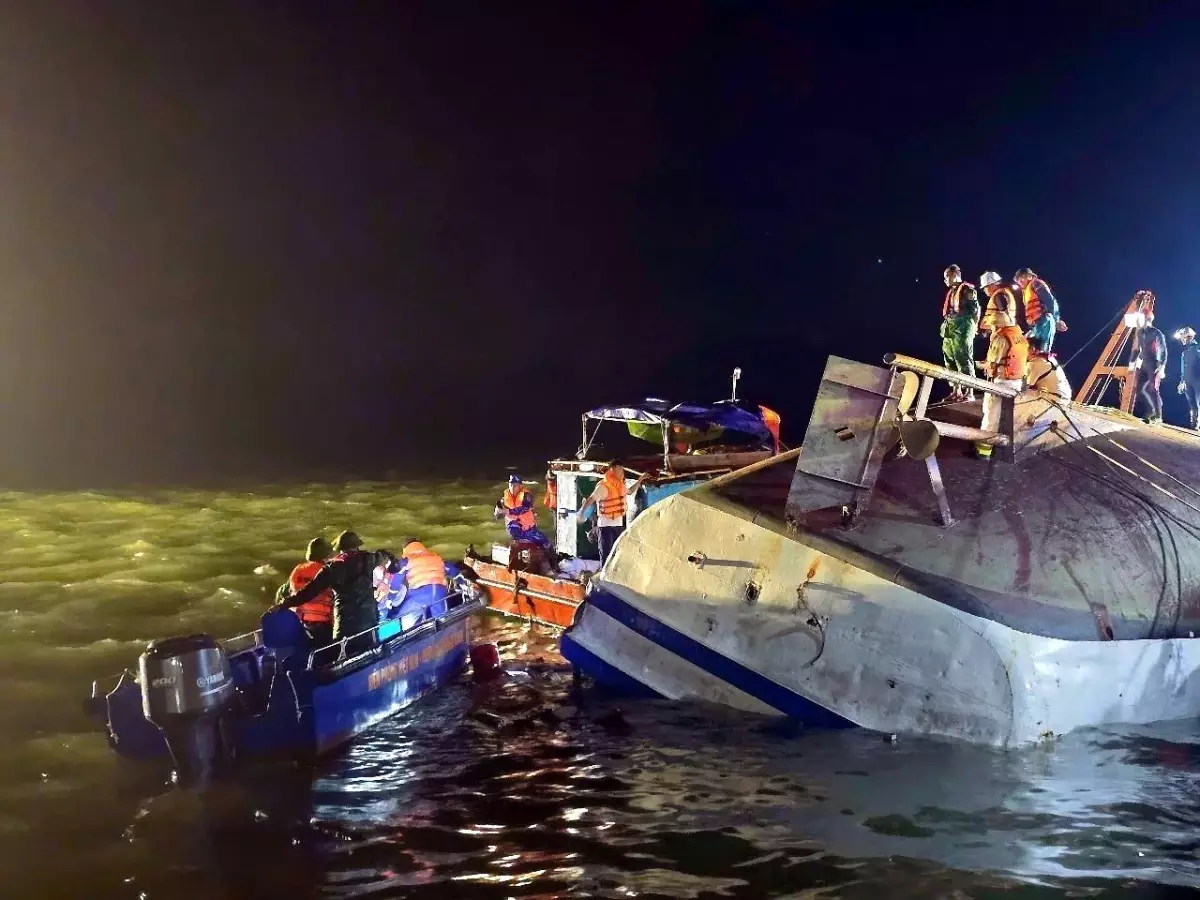 Vietnam'da Alabora Olan Tekne Faciasında Ölü Sayısı 37'ye Yükseldi