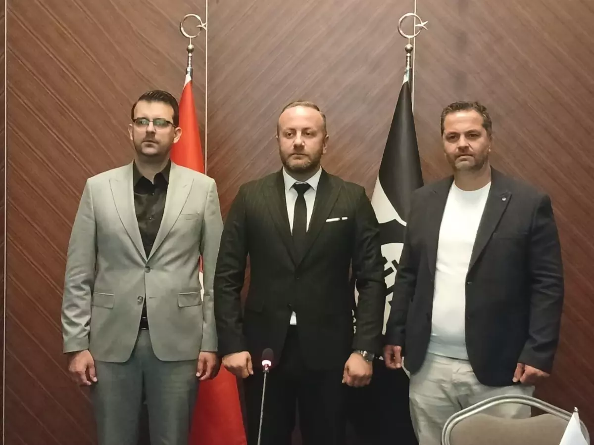 Altay'da Yönetim Tartışmaları ve Başkan Adaylığı
