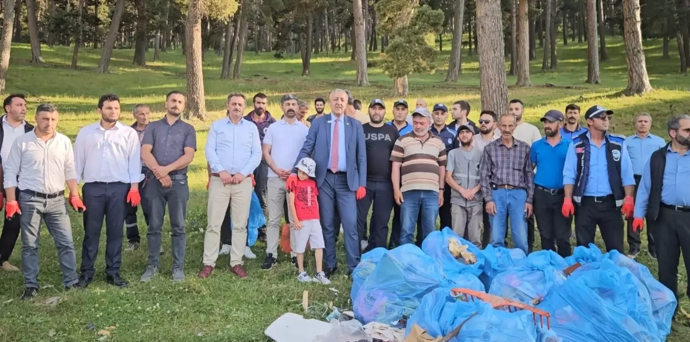 Ardahan'da Orman Yangınlarına Karşı Temizlik Kampanyası Düzenlendi