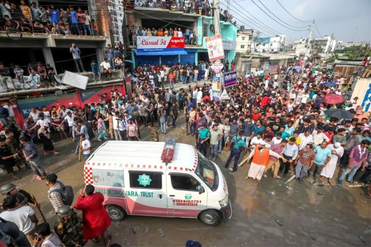 Bangladeş'te Uçak Kazasında Hayatını Kaybedenlerin Sayısı 20'ye Yükseldi