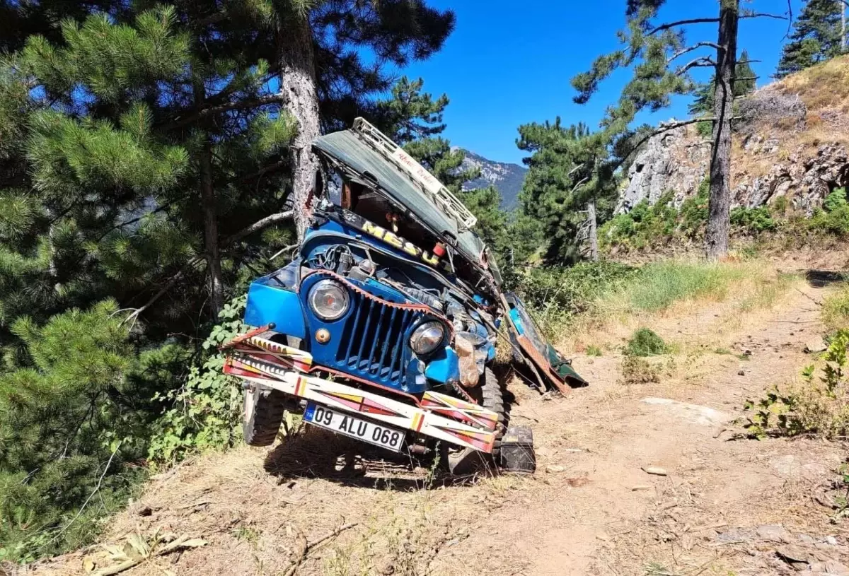 Aydın'da Cipin Şarampole Uçması Sonucu 3 Yaralı
