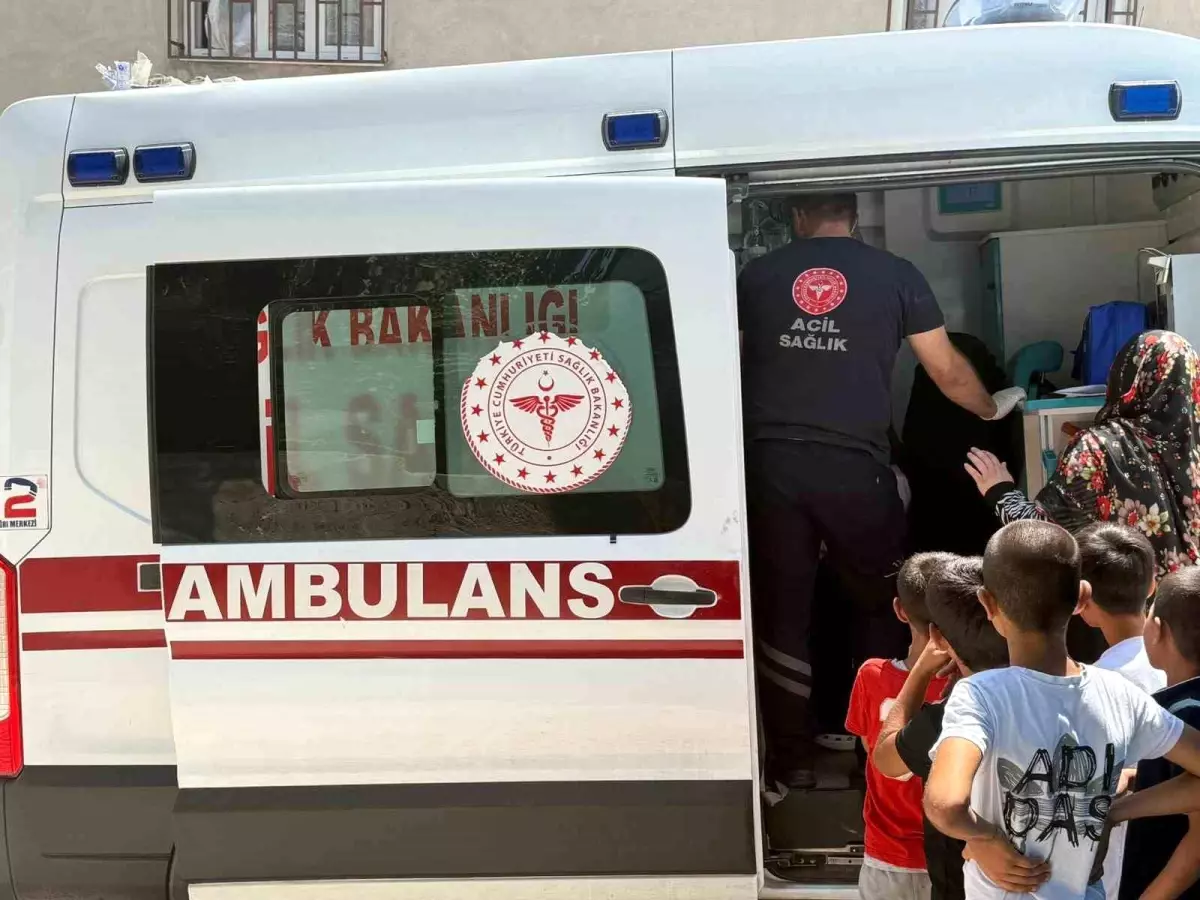 Diyarbakır'da Klima Yangını: 3 Kişi Dumandan Etkilendi