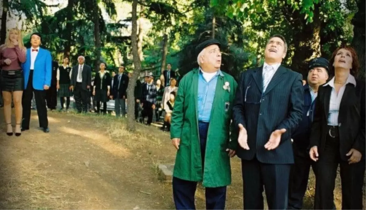Hababam Sınıfı Merhaba filmi oyuncuları kim, konusu ne, sonu nasıl bitiyor? Hababam Sınıfı Merhaba filmi ne zaman, nerede çekildi?