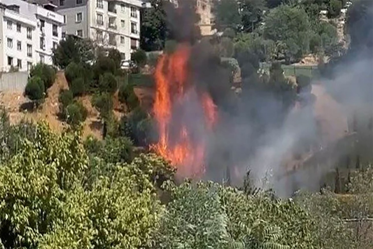 İstanbul Kağıthane'de yangın: Müdahale sürüyor