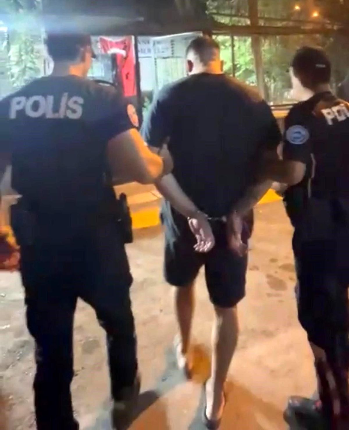 İzmir'de Hapis Cezası Olan Şahıs Yakalandı