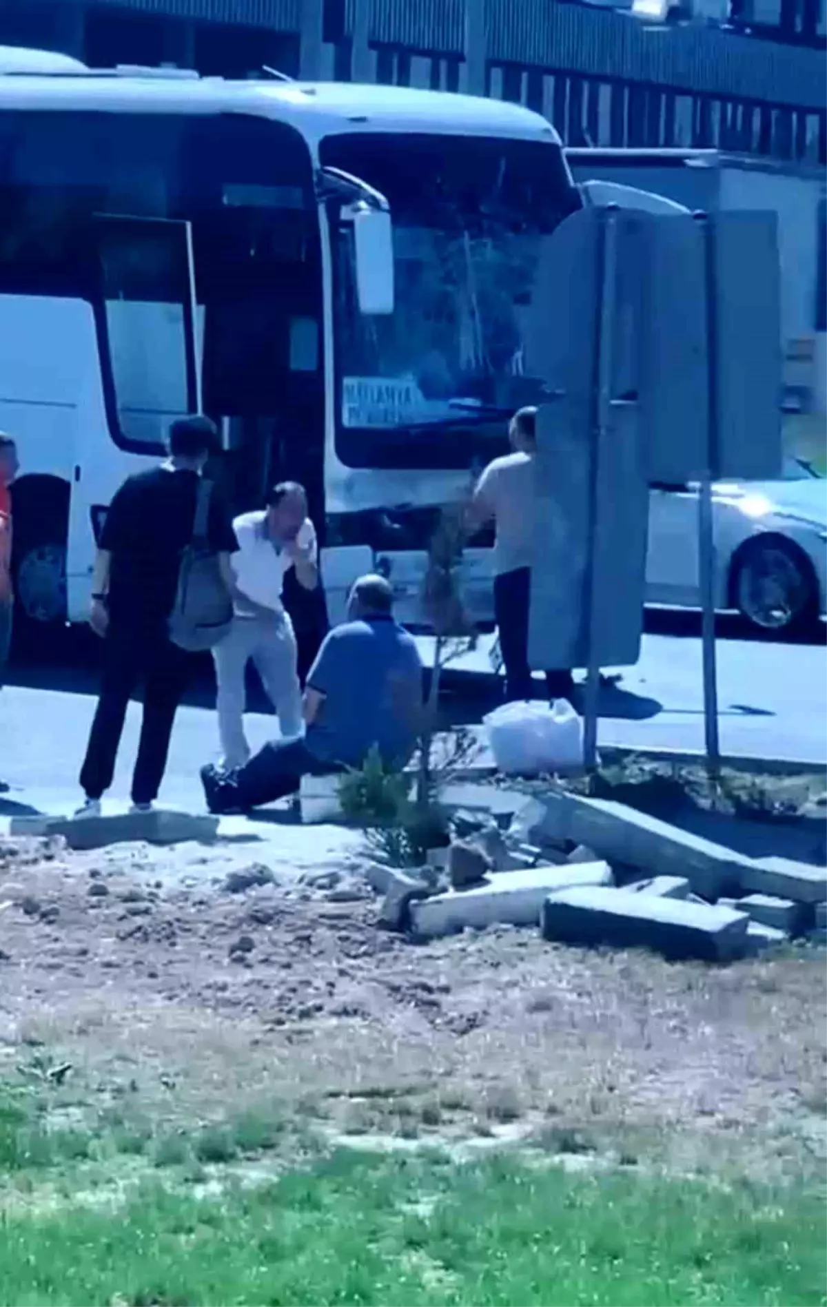 Kütahya'da İşçi Servisi LPG Tankerine Çarptı: 35 Yaralı