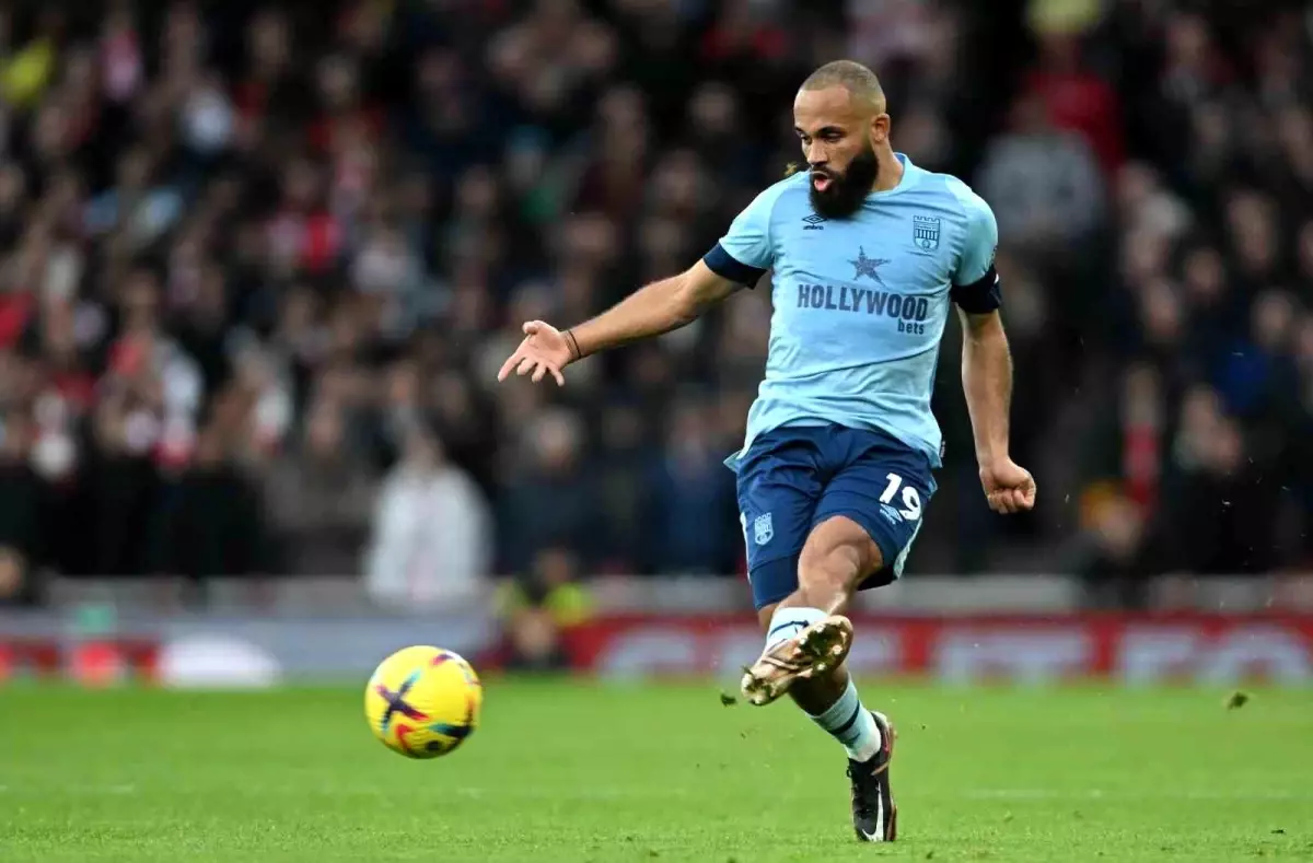 Manchester United, Bryan Mbeumo'yu Transfer Etti