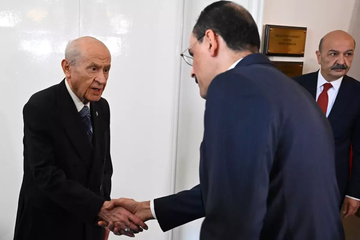 MİT Başkanı Kalın'dan siyasi partilere Terörsüz Türkiye ziyareti