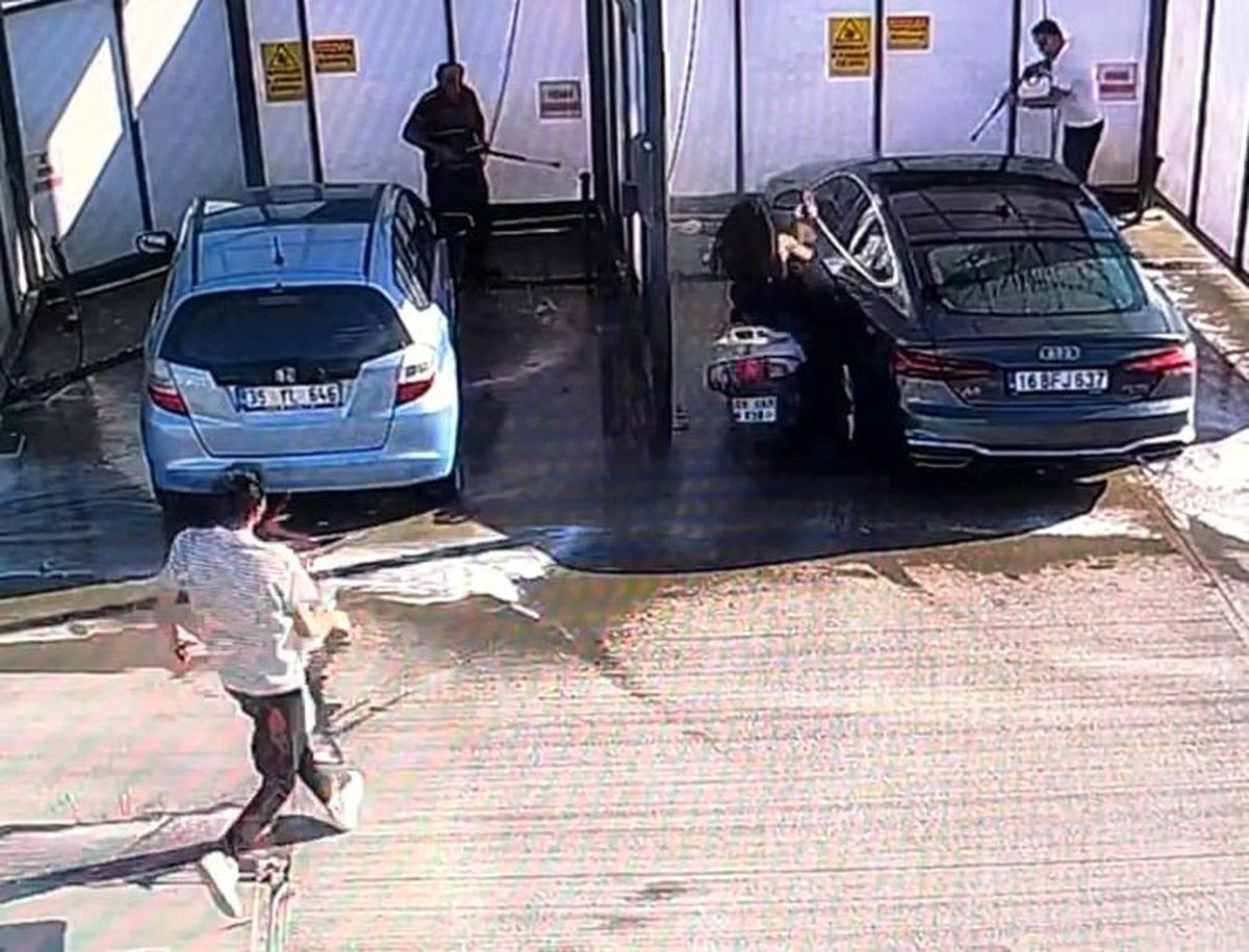 İnegöl'de Motosiklet Kazası: Hızla Yıkanan Araca Çarptı