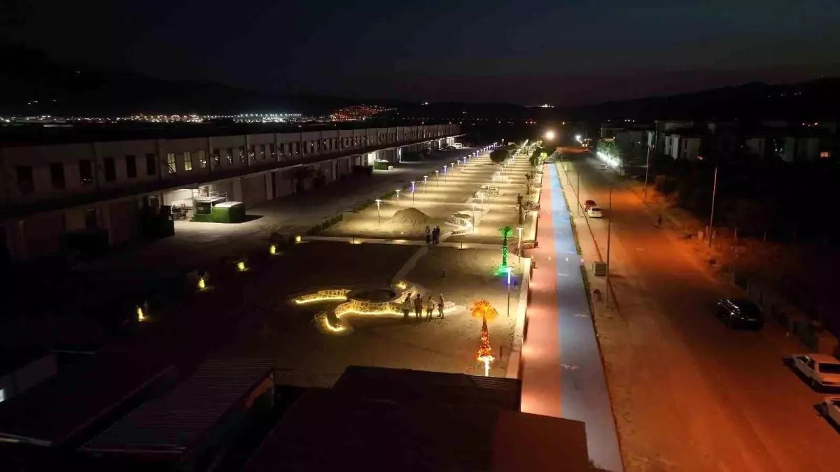 Manisa Muradiye Organize Sanayi Bölgesi'nde Peyzaj Çalışmalarına Başlandı