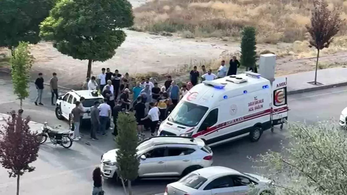 Nevşehir'de Otomobil ve Motosiklet Çarpıştı: 2 Yaralı